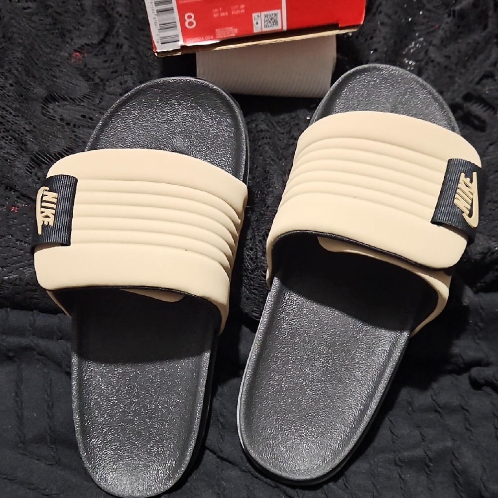 Nike Cream and Black Slide Sandals